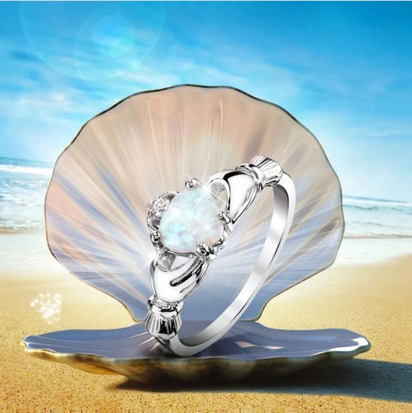 New Heart Shape Opal Silver Claddagh Ring. - Picture 4 of 9